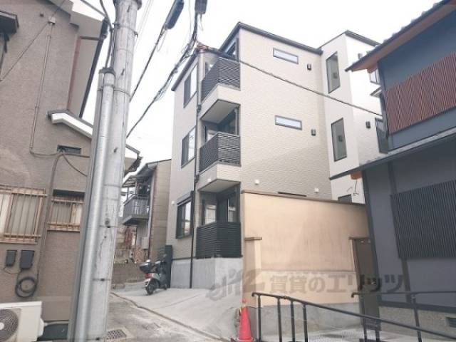Ｓｔ．Ｒｅｓｉｄｅｎｃｅ伏見稲荷外観写真1