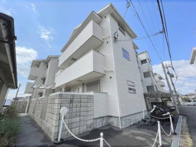 アモール三条大路外観写真3