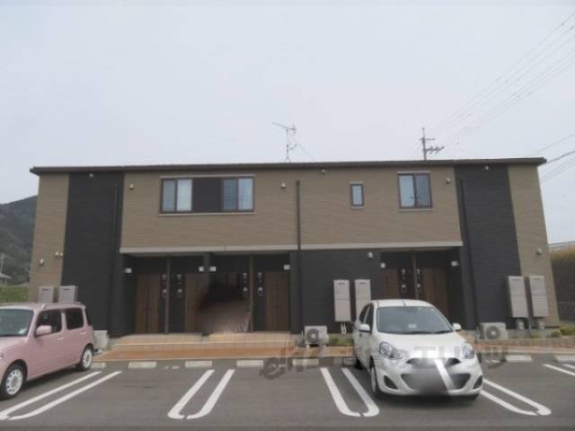 イリア                                 I外観写真3