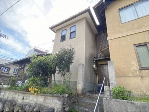 北大路駅よりバス13分 徒歩1分 築99年10ヶ月 2階建の賃貸物件