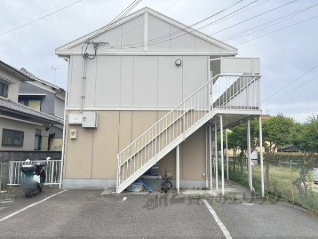 ドミール花園外観写真1