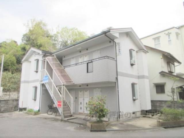 ハイツ本町外観写真1