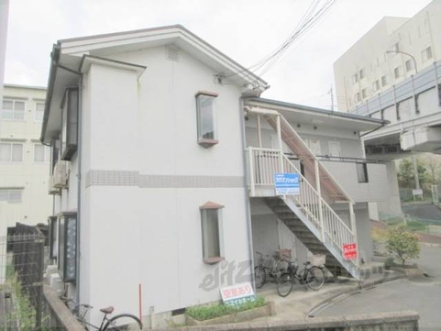 ハイツ本町外観写真2