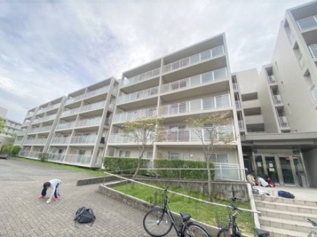 アーバンエース松井山手パル外観写真2