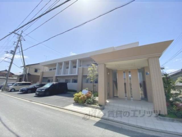 ファミーユ菅原外観写真1