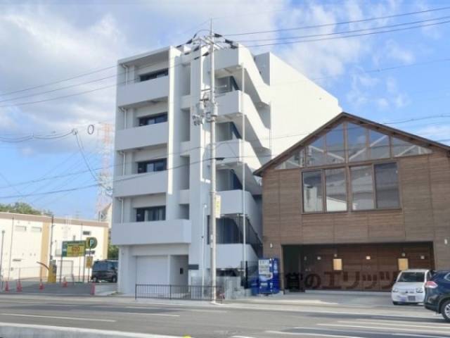 ヴァローレ枚方外観写真3