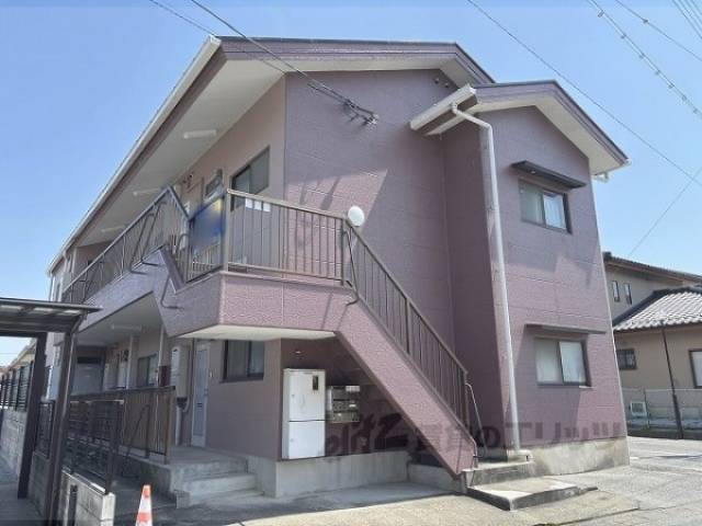 ハイツ岸田外観写真1