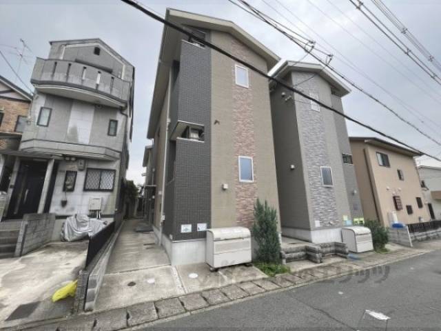 ハーモニーテラス醍醐和泉外観写真2