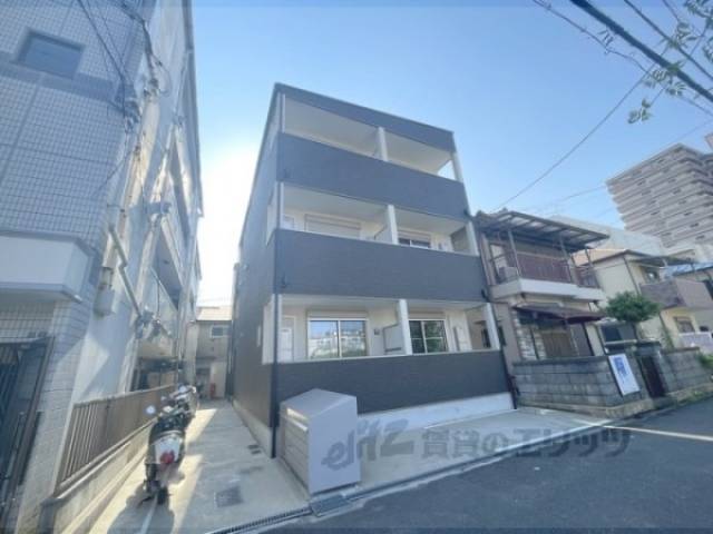 プレゾン外観写真1