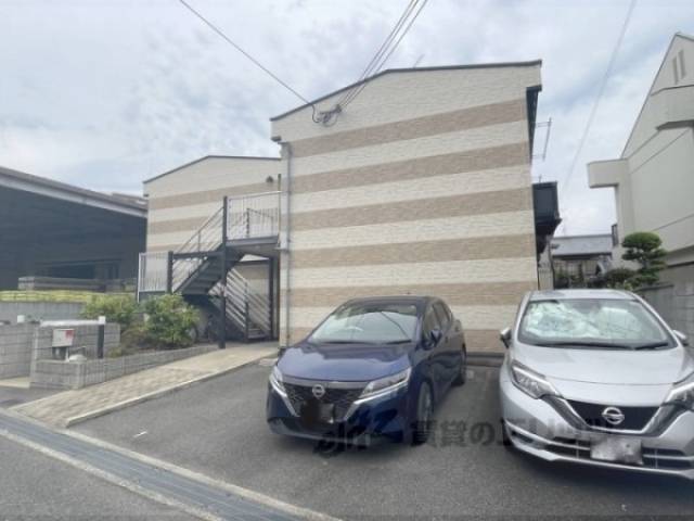 レオパレス池田外観写真3