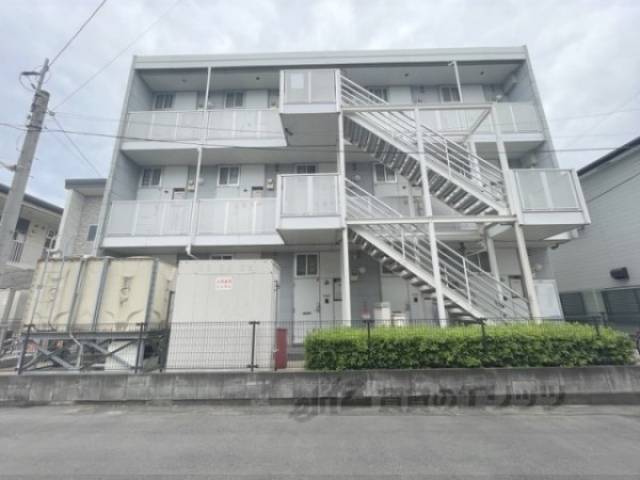 レオパレスメルベーユ外観写真2