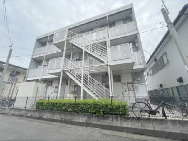 レオパレスメルベーユ外観写真3
