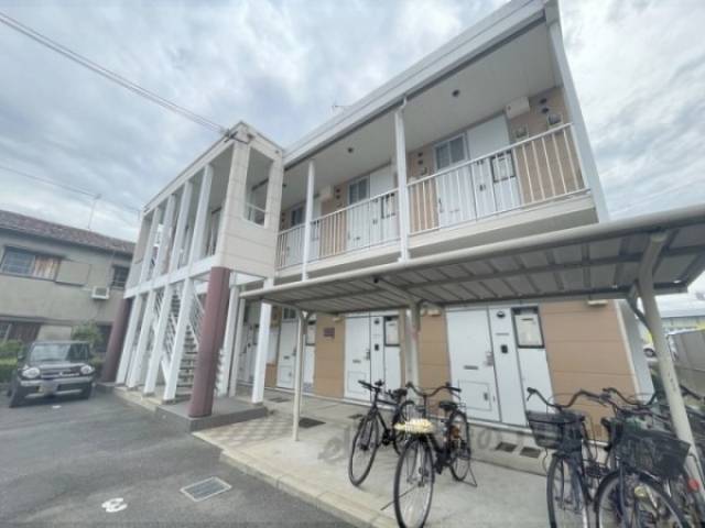 レオパレスドウマン外観写真3