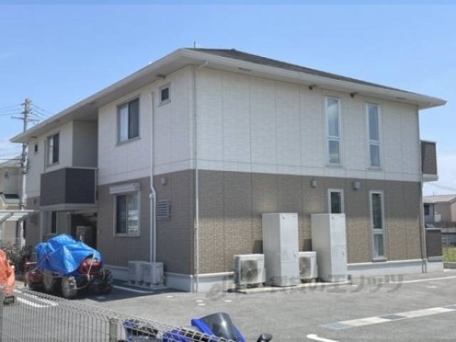 グランエスト外観写真3