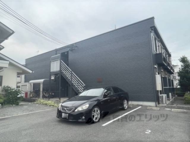 レオパレス境橋外観写真1
