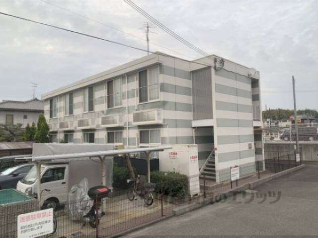 レオパレス国守外観写真1