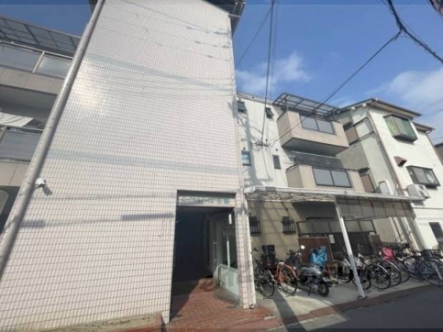 ロイヤルハイム日建外観写真2