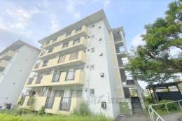 中登美第３団地Ｄ１４号棟外観写真