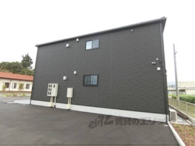 トラスト　メゾン外観写真2