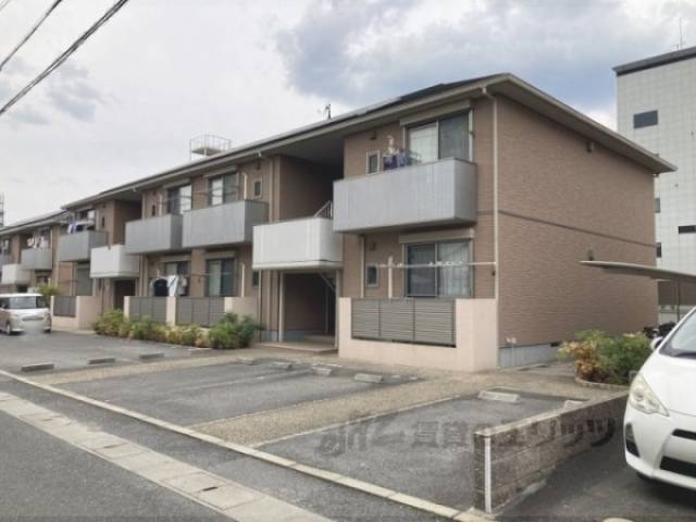 グリーンメゾン菰川B外観写真3