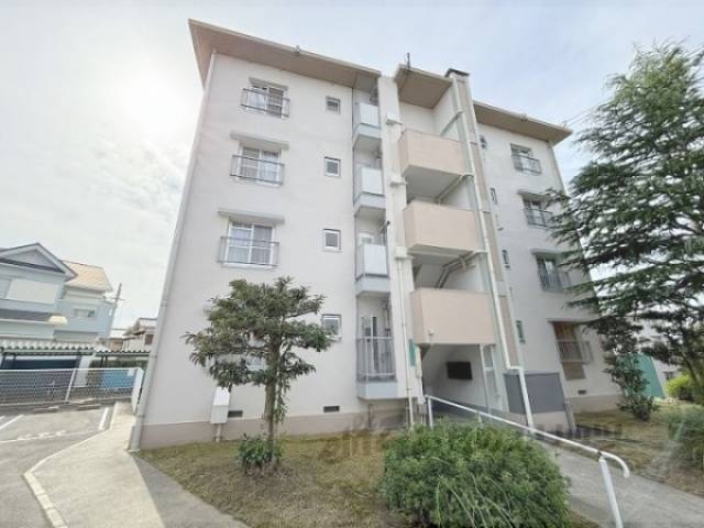 香里ヶ丘東団地Ｅ２４号棟外観写真2