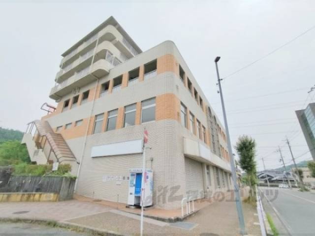 三郷駅前ビル外観写真2