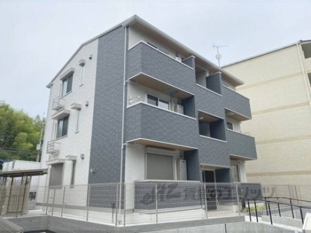 グランピア石山外観写真1