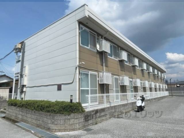 レオパレスセーズ外観写真1