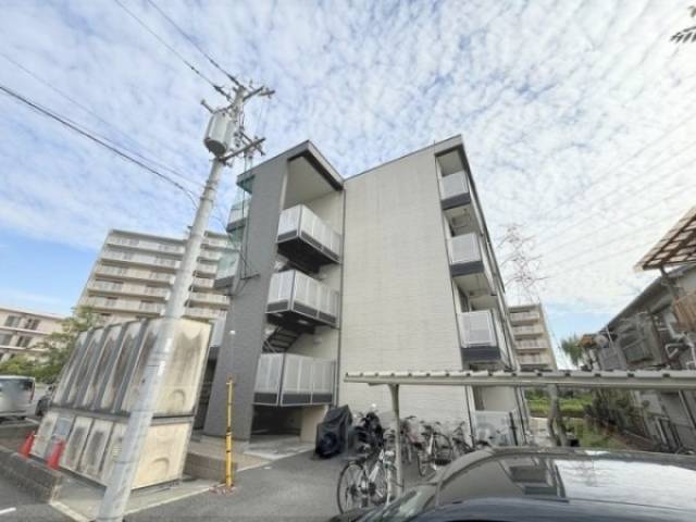 レオパレス逢阪外観写真1