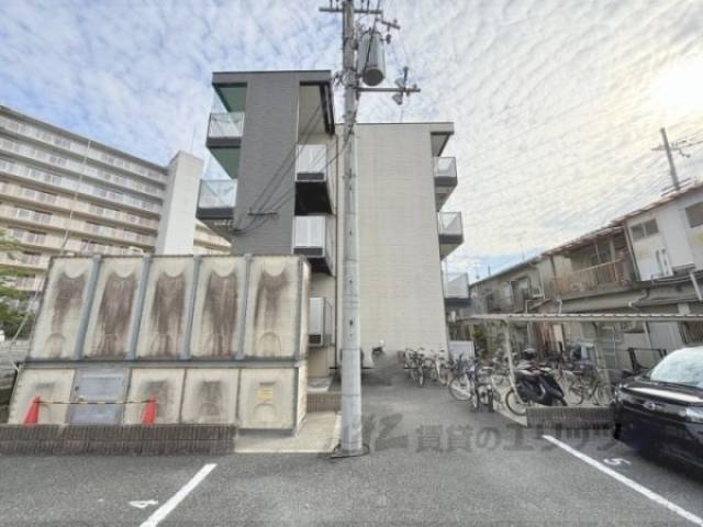 レオパレス逢阪外観写真2