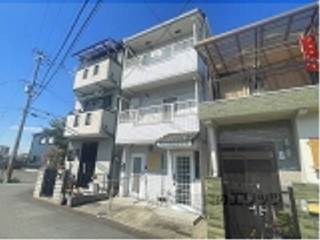 ロイヤルハイム秦外観写真3