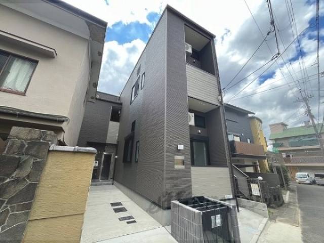 クレスト山科外観写真2