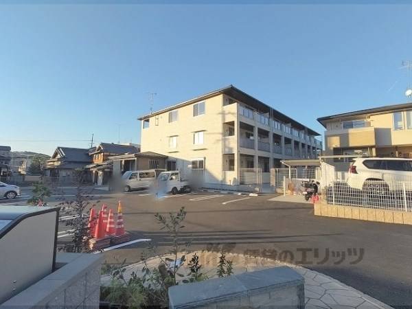 156951の外観写真