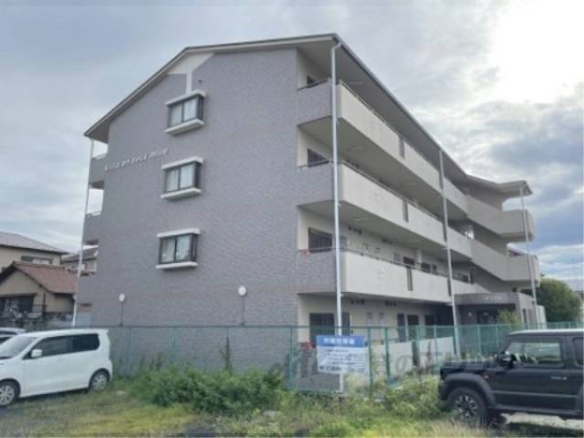ヴィラ・アンドゥミル外観写真2