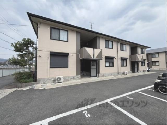 ファミールスギモト１外観写真2