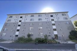 中宮第３団地３２号棟外観写真