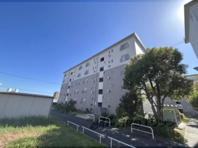 中宮第３団地３２号棟外観写真2
