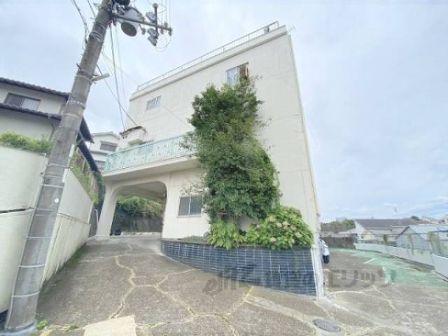 マンション花園外観写真1