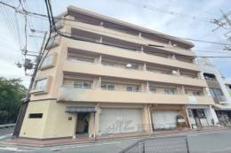 コーポオオミヤ外観写真