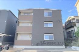 グランシャリオ招提１外観写真