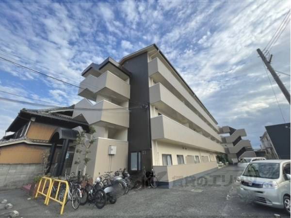 158151の外観写真