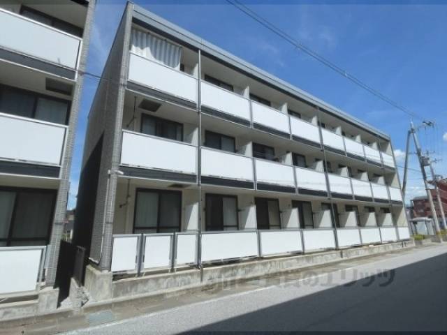 レオパレステルヌーラ彦根外観写真1