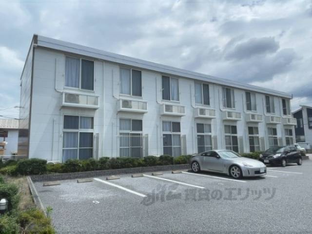 レオパレスサンヴィスタ古沢外観写真1