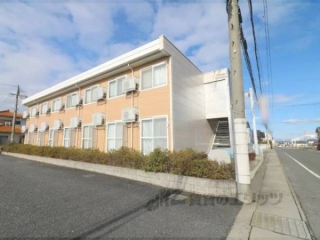レオパレス清崎外観写真1
