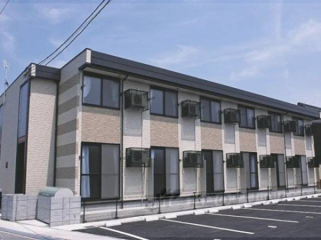 レオパレスチュラーティーダ外観写真1