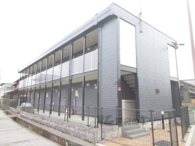 レオパレスチュラーティーダ外観写真2