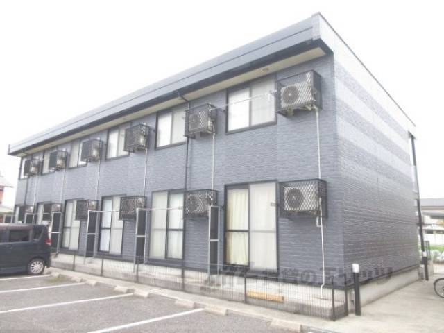 レオパレスチュラーティーダ外観写真3