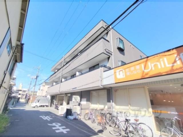 シャトルウエスト外観写真1