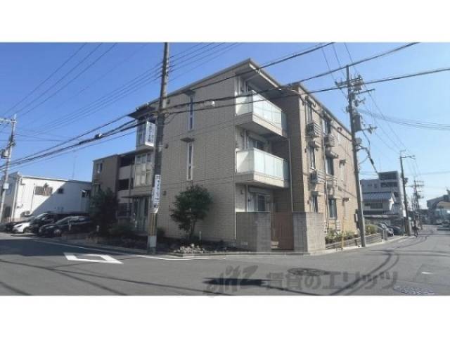 セントラルコート高井田外観写真2