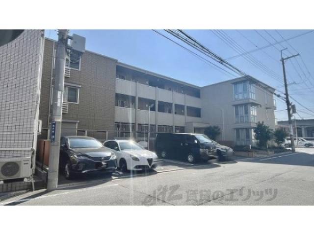セントラルコート高井田外観写真3